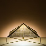 Lampe ' pyramide' de Maison Cheret