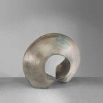 Grey loop ceramic sculpture by Mireille Moser