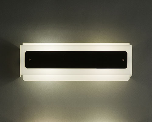 9_Serie_12_appliques_de_Jean_Boris_Lacroix.jpg