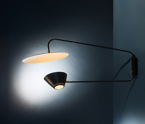 5_Applique_a_double_bras_et_reflecteur_laque_noir_Robert_Mathieujpg.jpg
