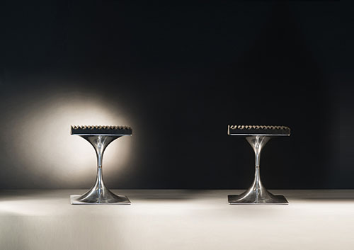 2_Paire_de_tabouret_M400_de_Roger_Tallon.jpg
